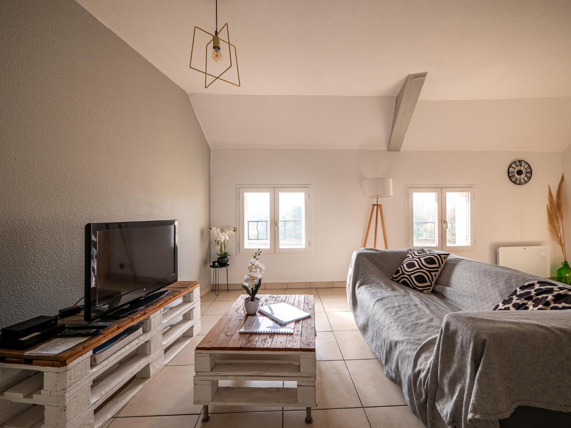 Appartement Chaleureux Avec 2 Grandes Chambres Saint-Rambert-dʼAlbon Zewnętrze zdjęcie