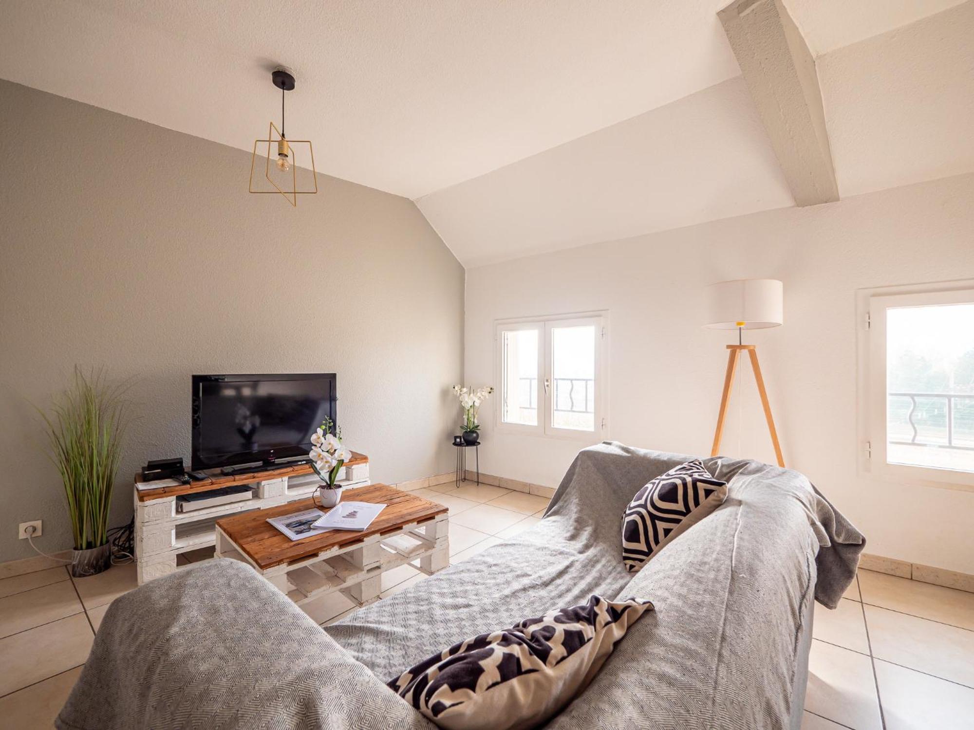 Appartement Chaleureux Avec 2 Grandes Chambres Saint-Rambert-dʼAlbon Zewnętrze zdjęcie